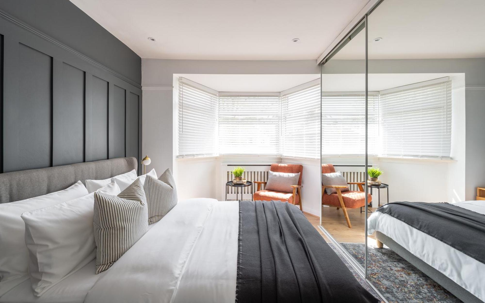Large Luxury Solihull House - The Residence - Close To Nec - Sleeps 9 ภายนอก รูปภาพ